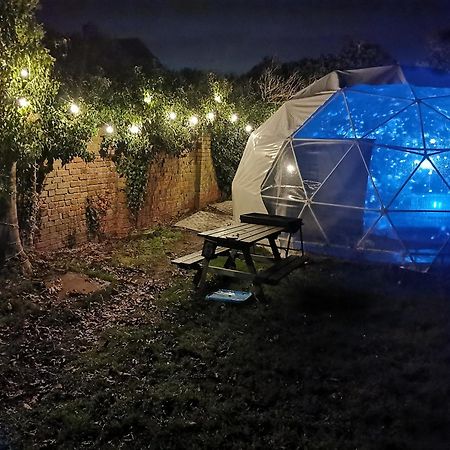 Secret Hot Tub - Heated Dome Lincoln Firepit Projector Apartment Exterior photo